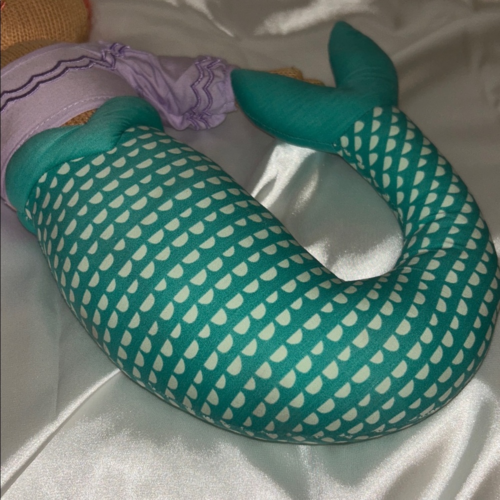 PILLOWFORT DECORATIVE MERMAID PILLOW 16” Plush Toy - Picture 8 of 9
